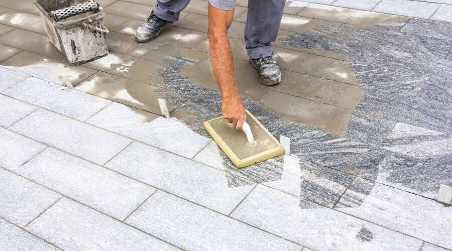 Professional gutter cleaning in Saratoga, AR